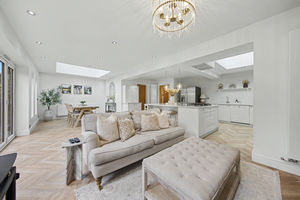 Upland Rise Walton